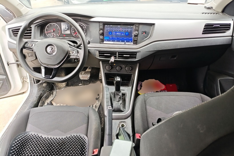 Volkswagen Polo 2020 car image #10