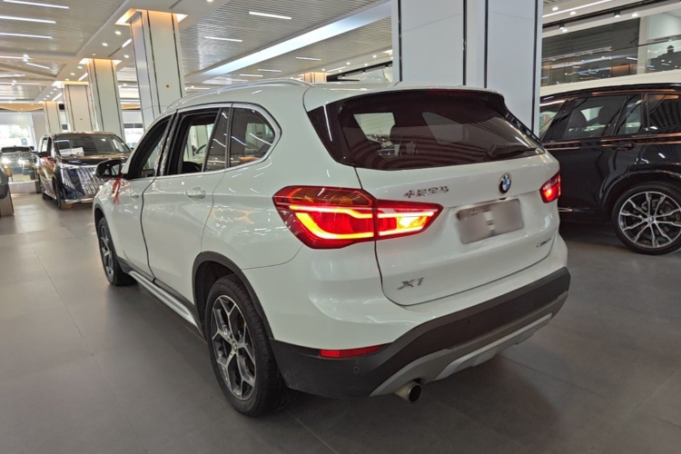 BMW X1 2018 immagine di auto #5