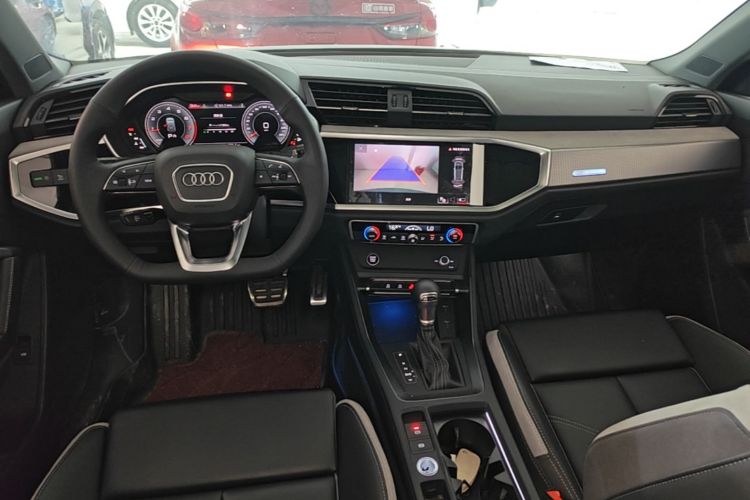 Audi Q3 2024 #10 Audi Q3 2024 car image #10