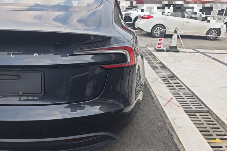 Tesla Model 3 2025 #8 Tesla Model 3 2025 car image #8