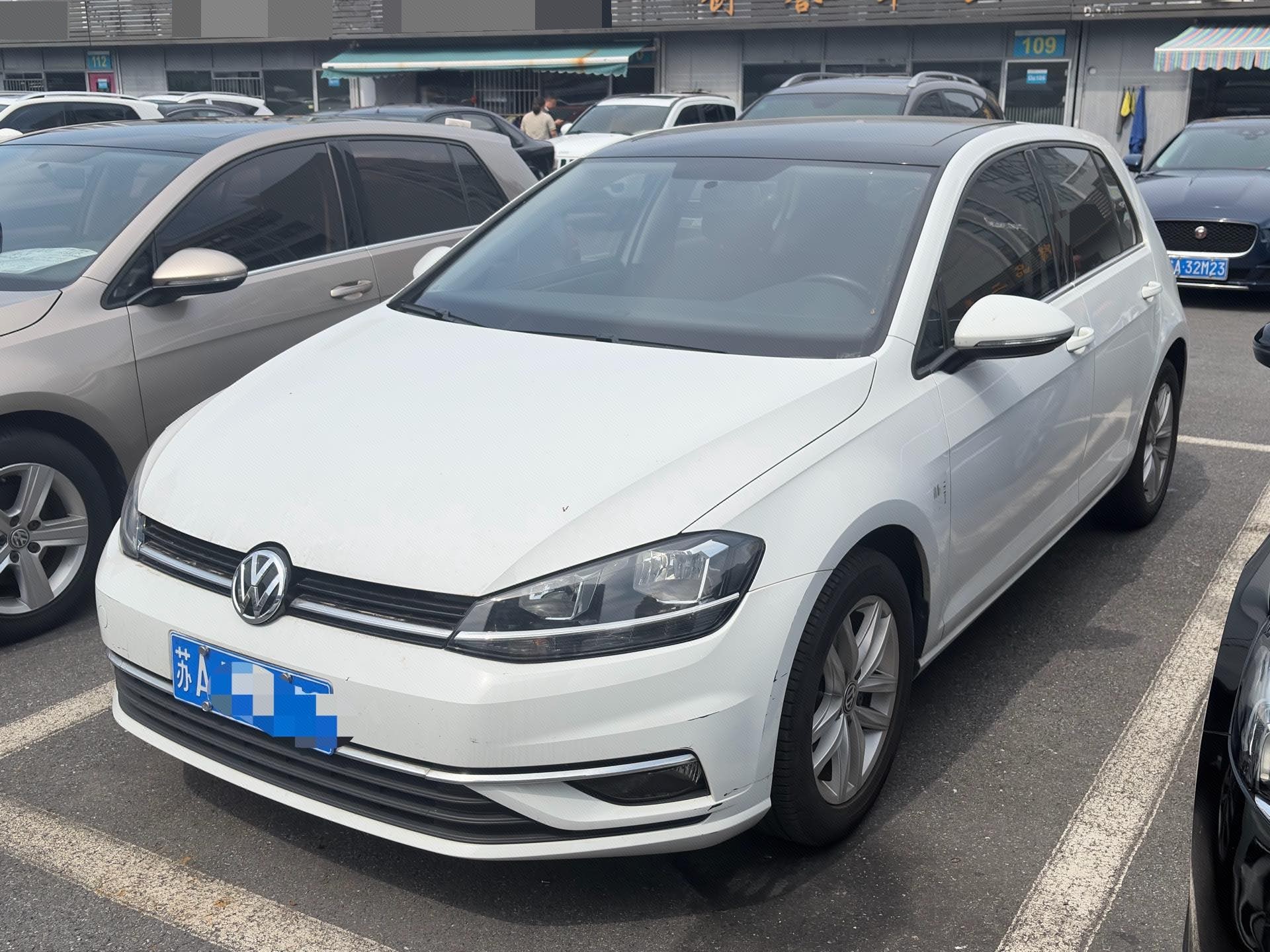 2018 2018 car image