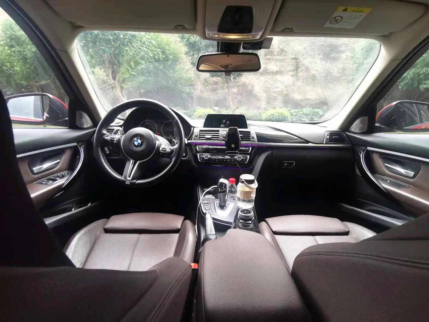 BMW 3 Series 2018 car image #8