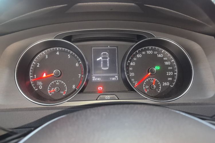 Volkswagen Golf 2015 car image #12