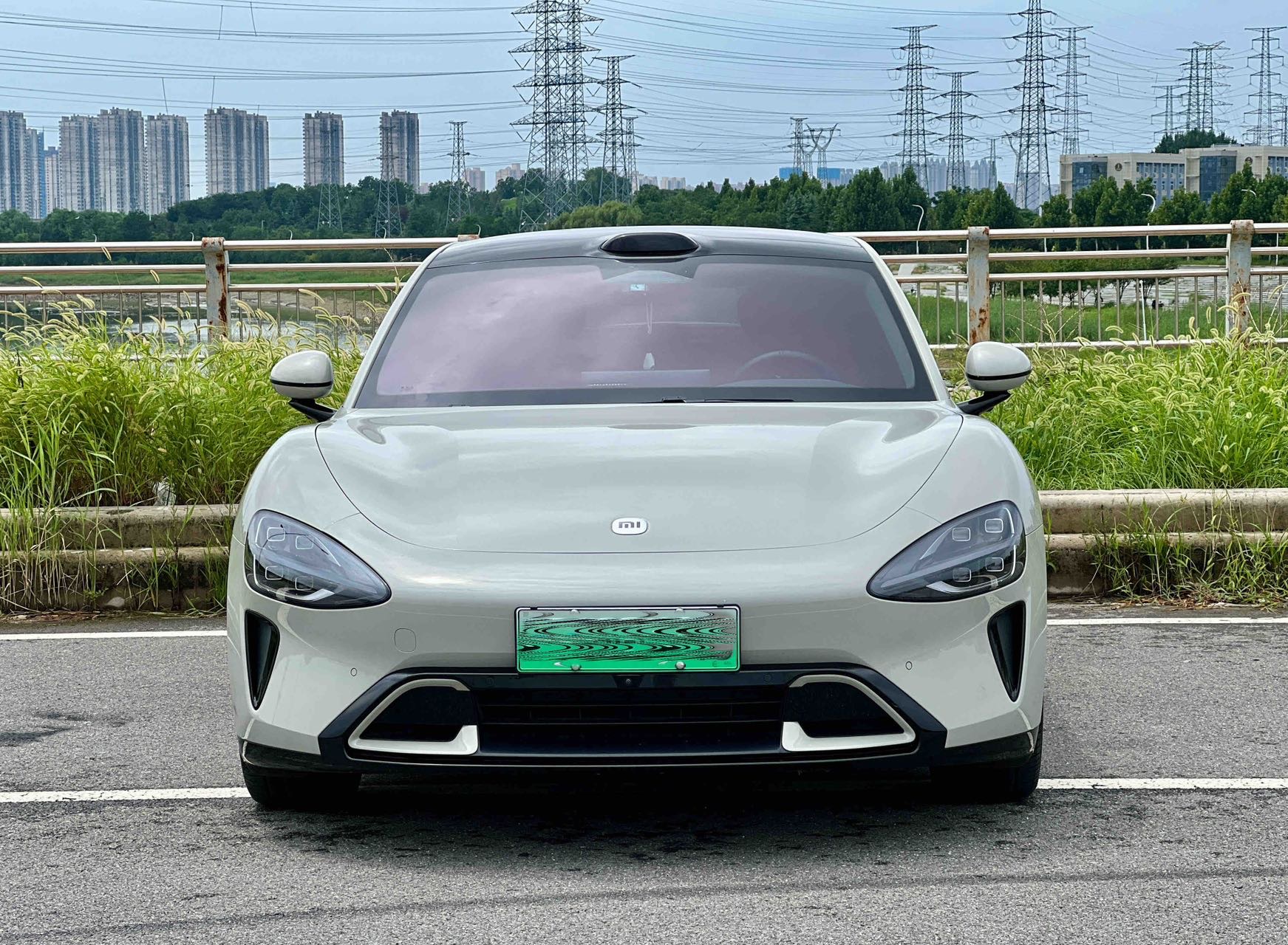 MI SU7 2025 car image #2