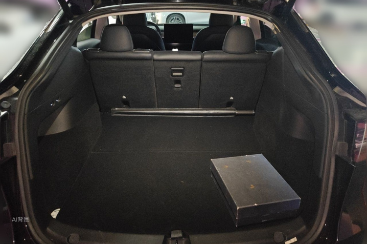 Tesla Model Y 2022 #21 Tesla Model Y 2022 car image #21