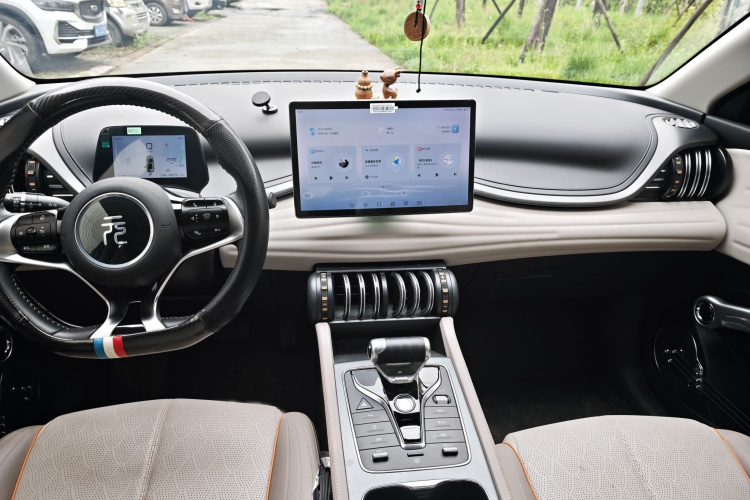 BYD Yuan Plus 2023 car image #18