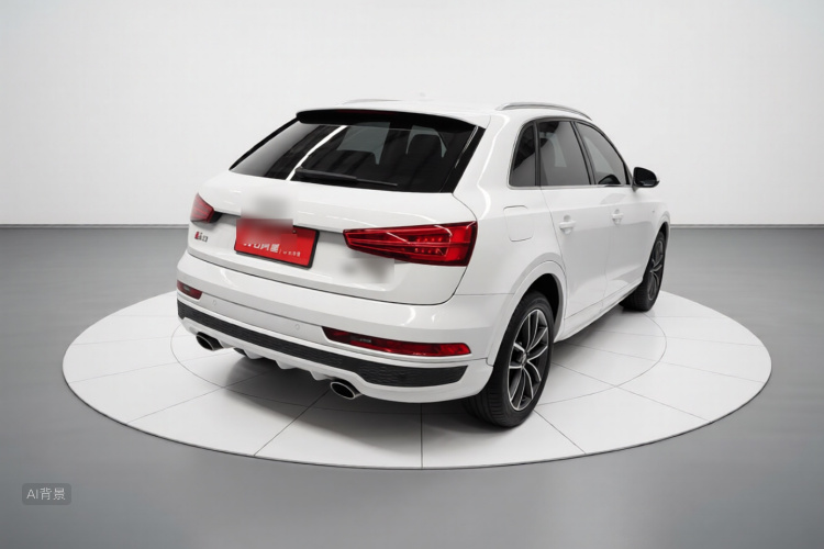 Audi Q3 2018 car image #7