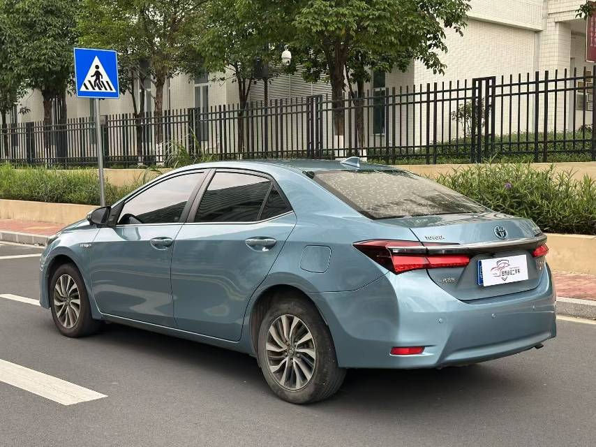 Toyota Corolla 2018 immagine di auto #4