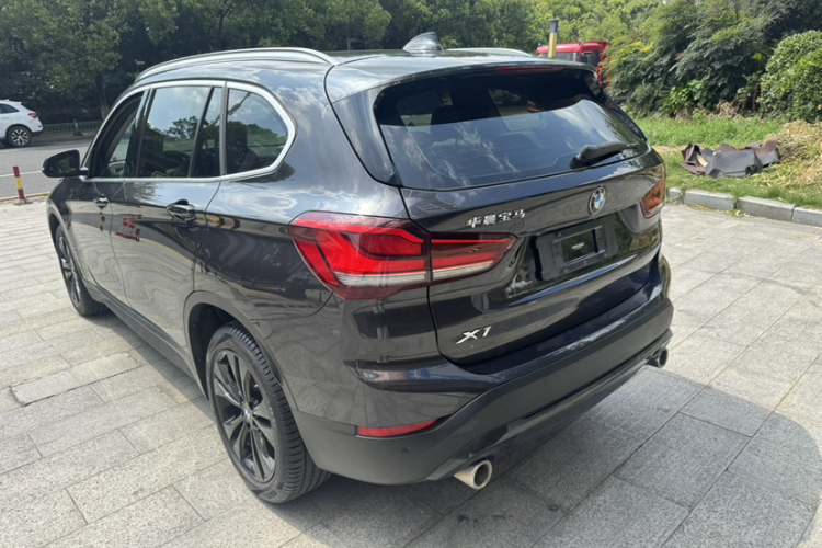 BMW X1 2021 #6 BMW X1 2021 car image #6