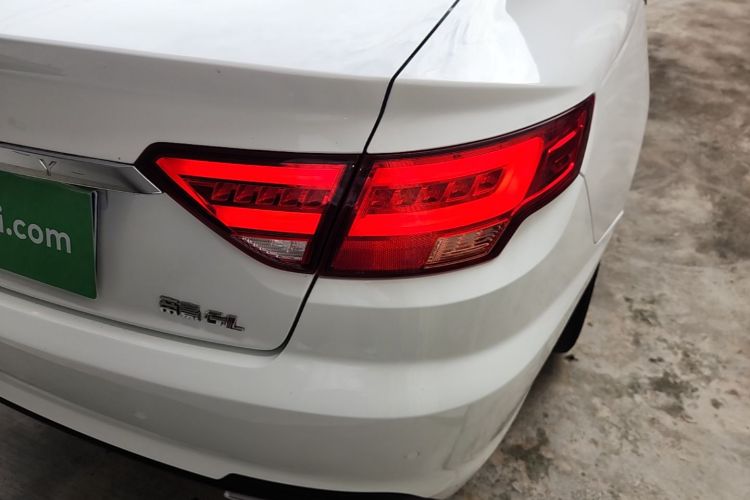 GEELY Emgrand GL 2019 immagine di auto #8
