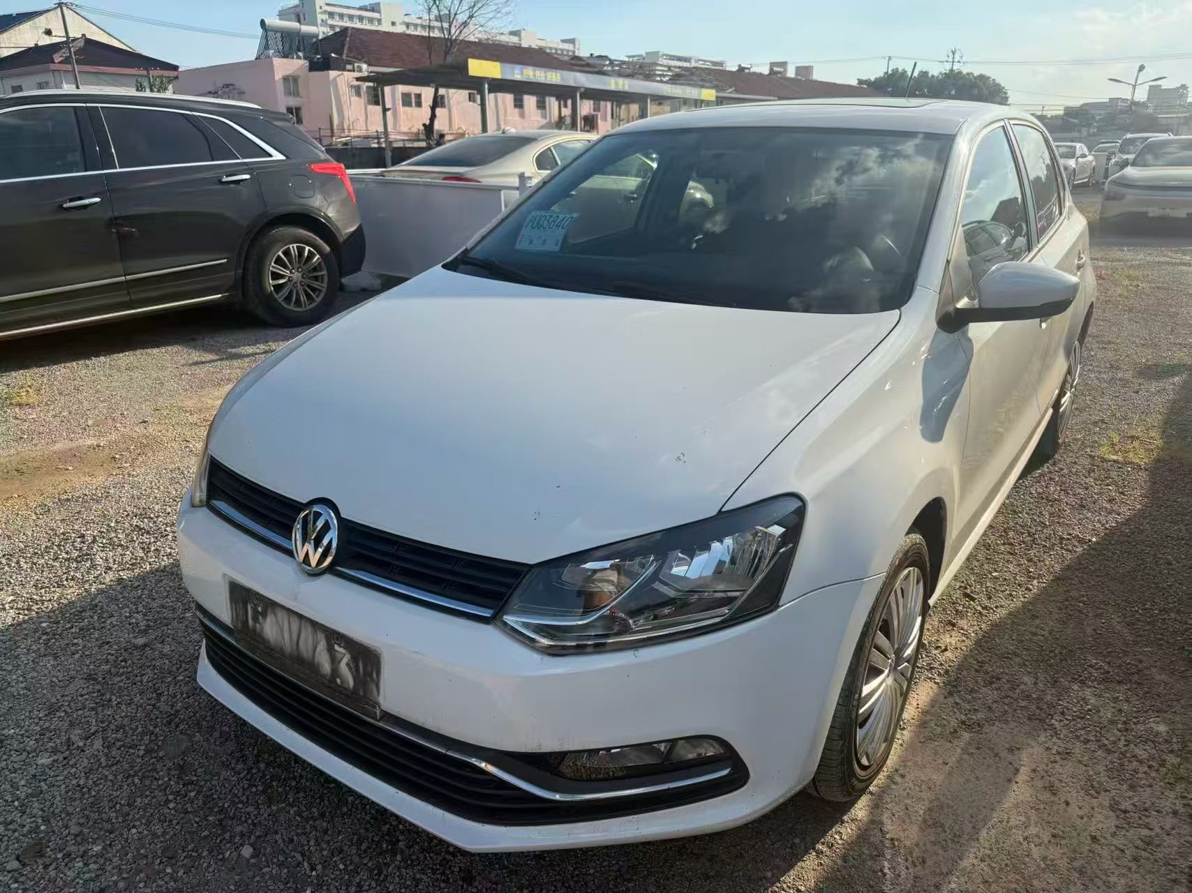 Volkswagen Polo 2016 Volkswagen Polo 2016 car image
