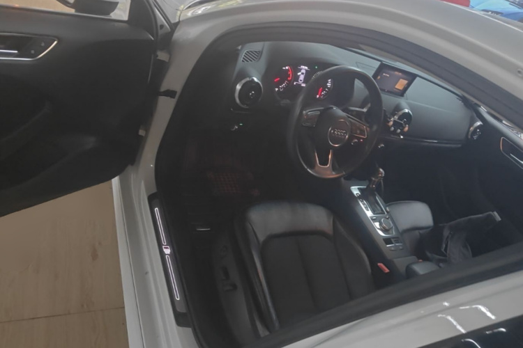 Audi A3 2019 #16 Audi A3 2019 car image #16