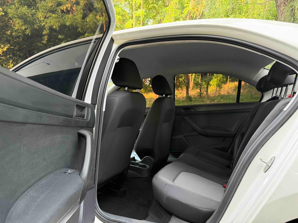 Volkswagen Santana 2020 car image #11