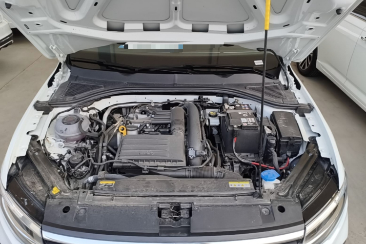 Volkswagen Bora 2025 car image #20