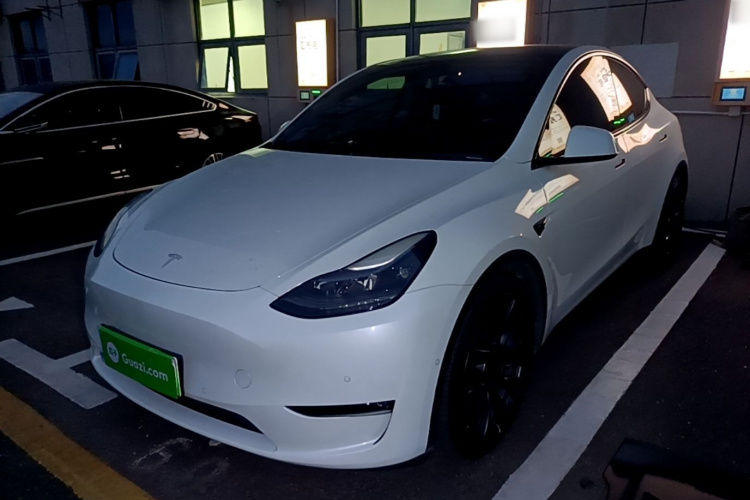 Tesla Model Y 2023 #2 Tesla Model Y 2023 immagine di auto #2