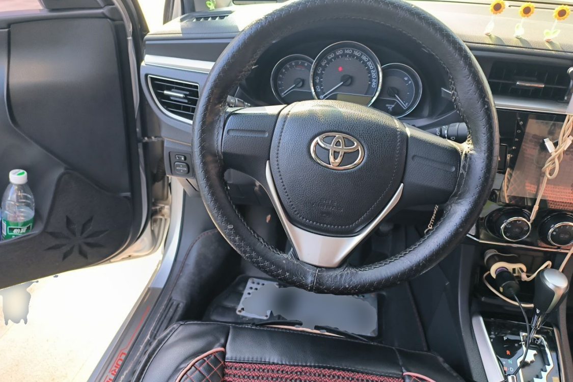 Toyota Corolla 2016 immagine di auto #22