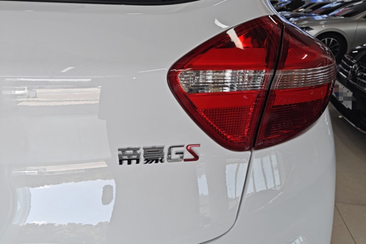 GEELY Emgrand GS 2019 car image #8