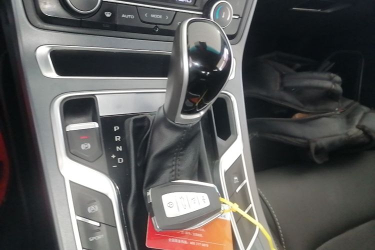 GEELY Emgrand 2020 #14 GEELY Emgrand 2020 car image #14