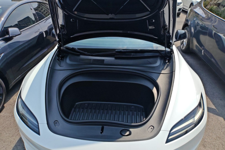 Tesla Model 3 2024 #22 Tesla Model 3 2024 car image #22