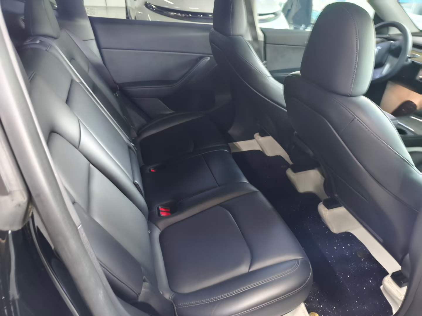 Tesla Model Y 2023 #4 Tesla Model Y 2023 immagine di auto #4