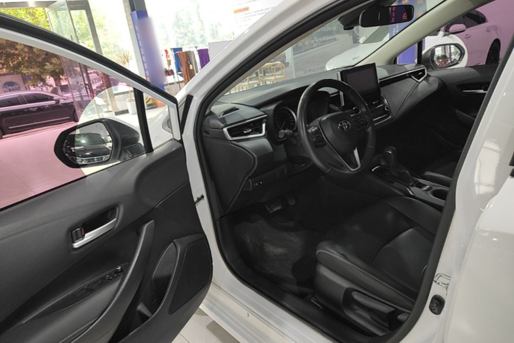 Toyota Corolla 2021 immagine di auto #16