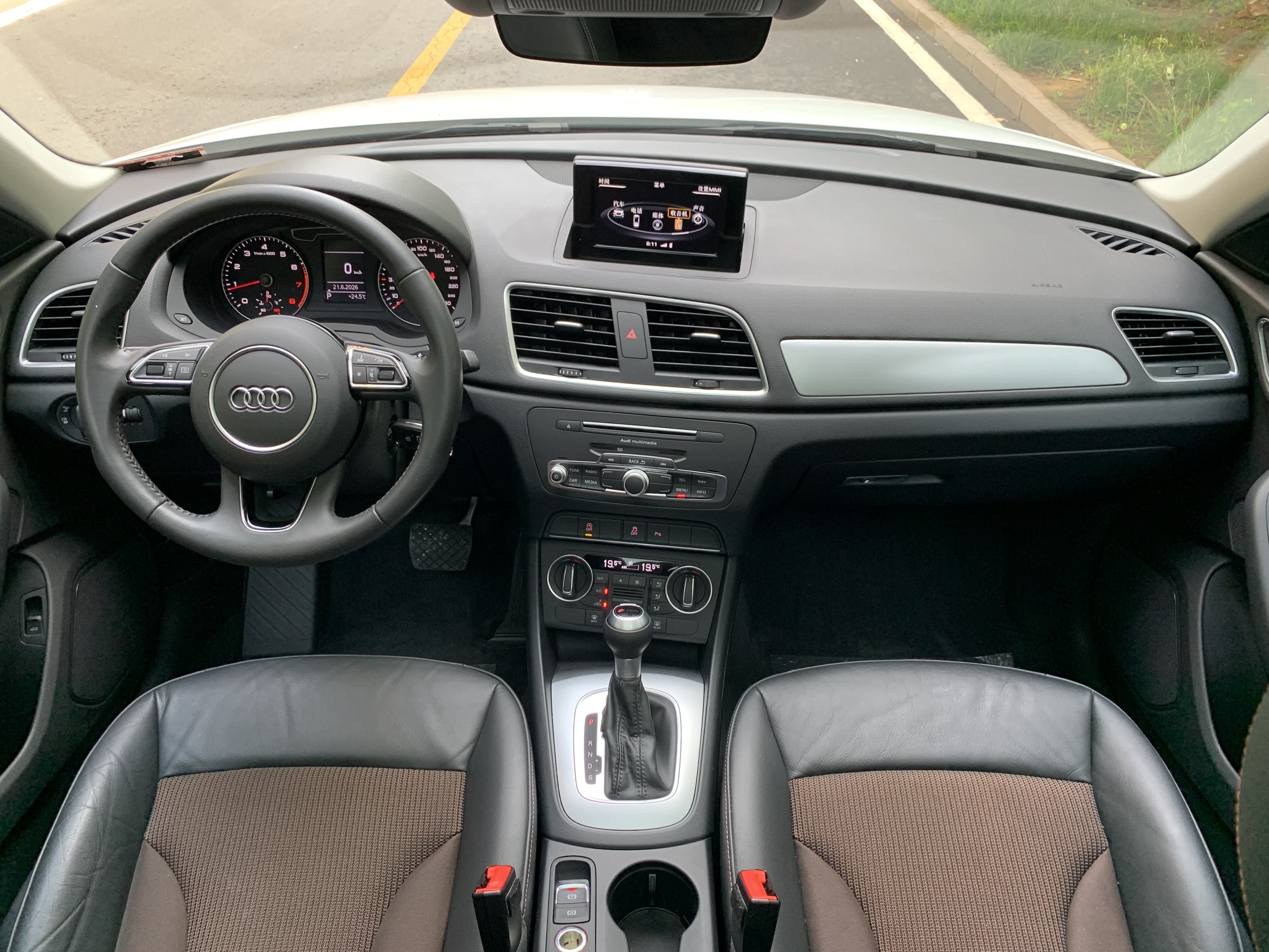 2019 immagine di auto #14