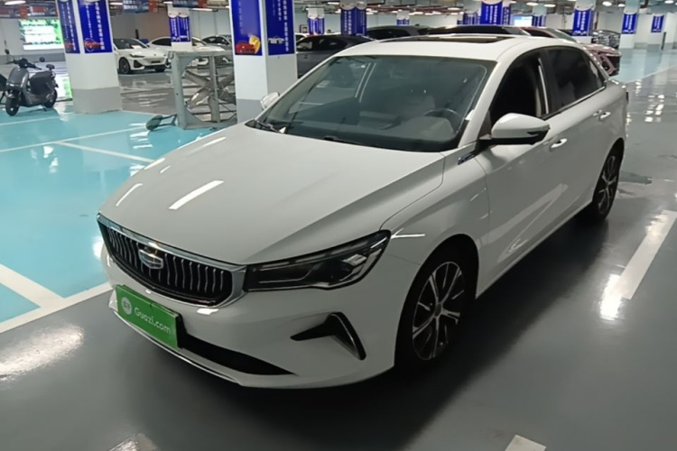 GEELY Emgrand 2022 car image #2