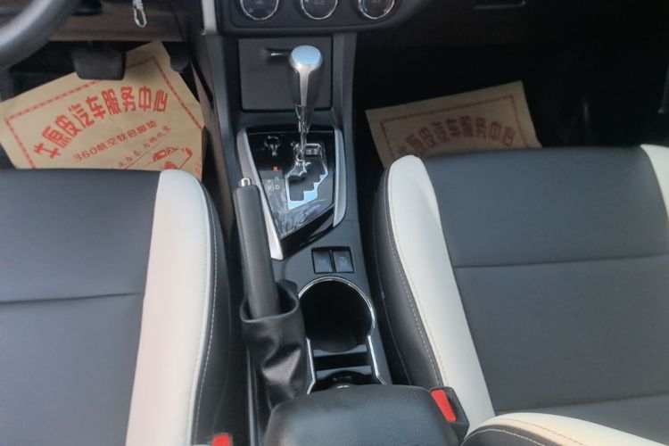 Toyota Corolla 2018 #14 Toyota Corolla 2018 car image #14