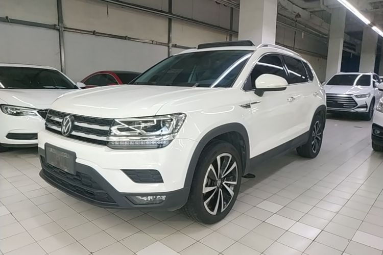 Volkswagen Tharu 2021 car image #2
