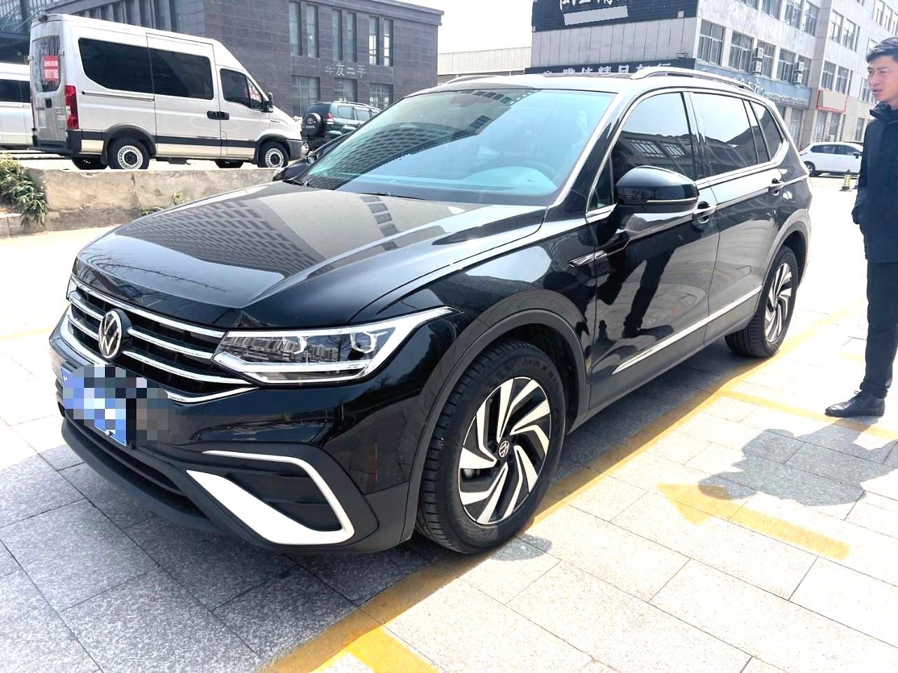 Volkswagen Tiguan L 2023 汽车图片 