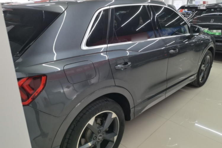 Audi Q3 2021 immagine di auto #7