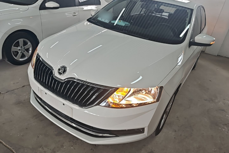 Skoda Rapid 2018 #2 Skoda Rapid 2018 car image #2
