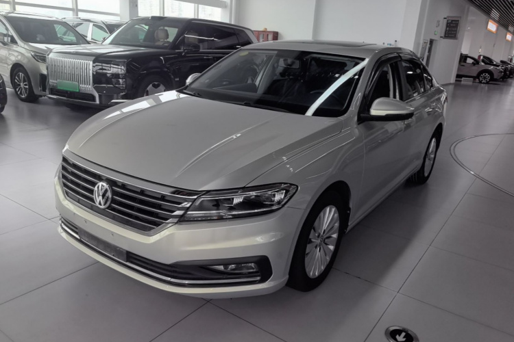 Volkswagen Lavida 2018 car image #2