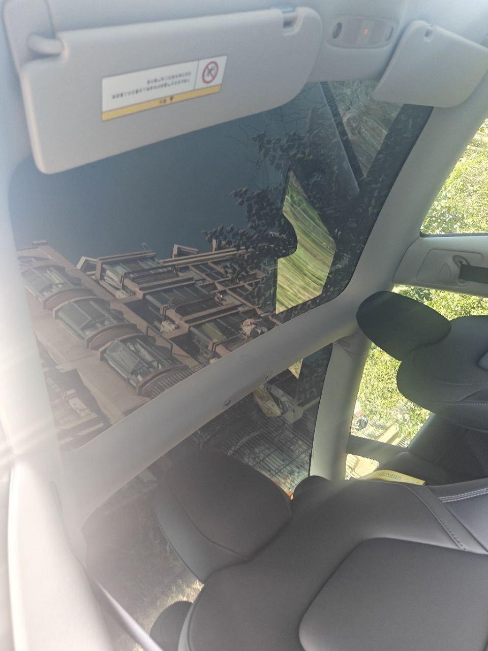Tesla Model 3 2023 car image #6