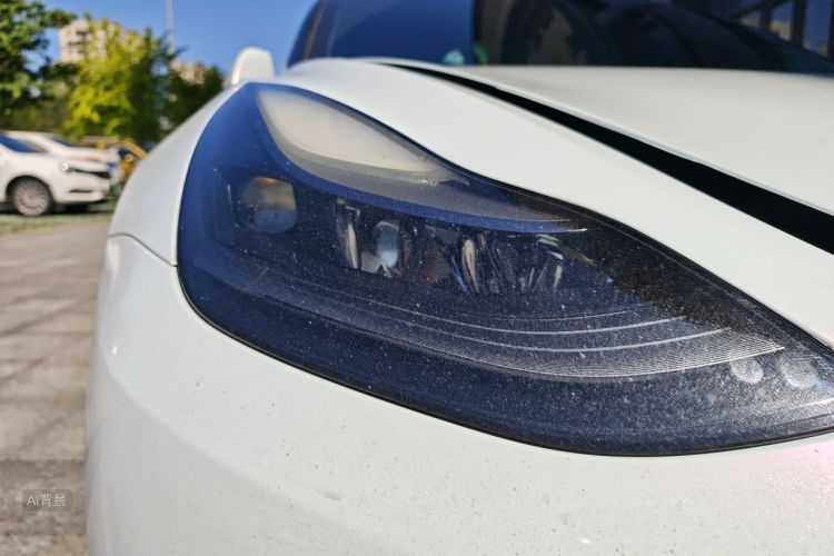 Tesla Model 3 2022 car image #8