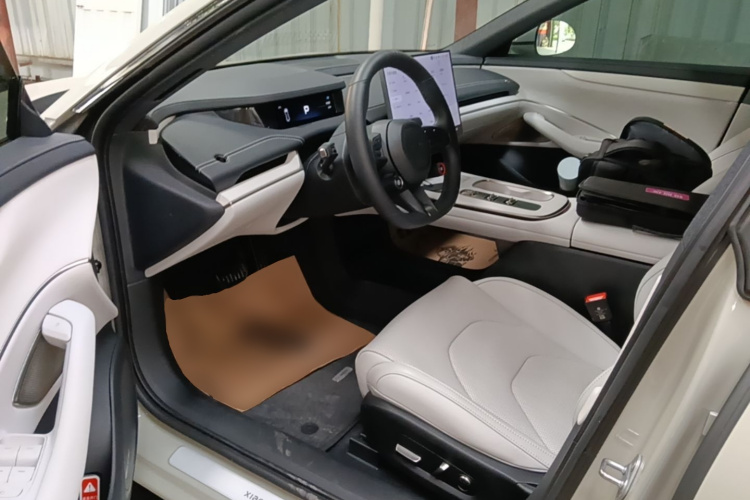 MI SU7 2024 car image #16