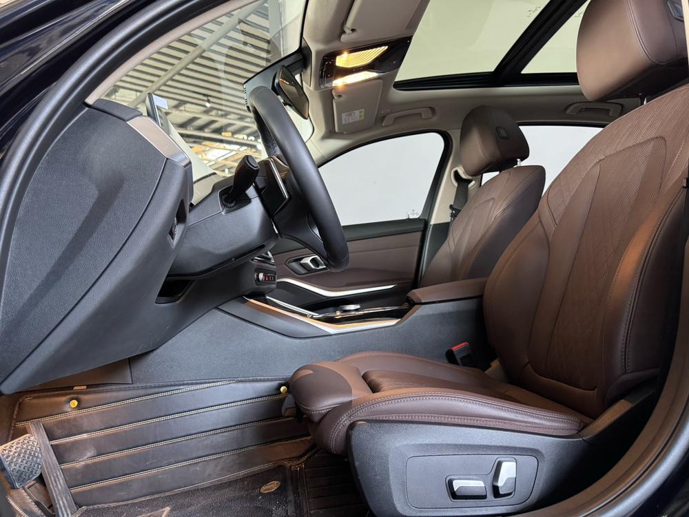BMW 3 Series 2023 car image #18