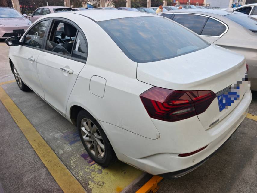 GEELY Emgrand 2021 imagen de coche #2
