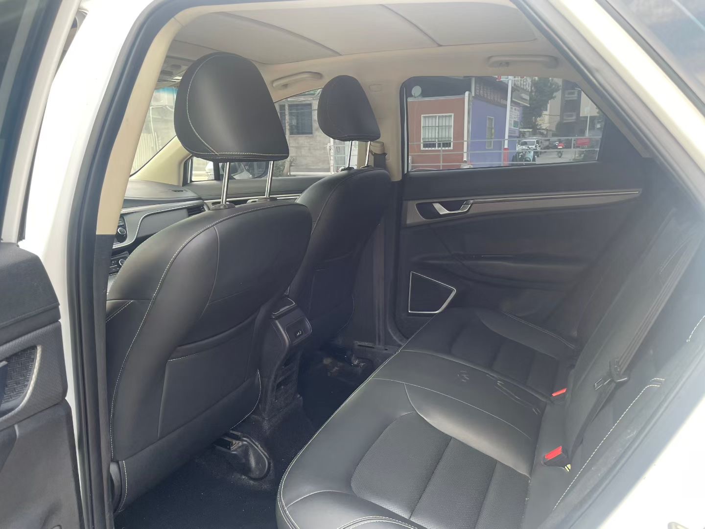 GEELY Emgrand GS 2018 car image #5