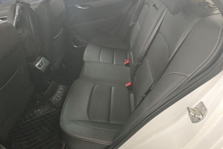 GEELY Emgrand 2021 #17 GEELY Emgrand 2021 car image #17
