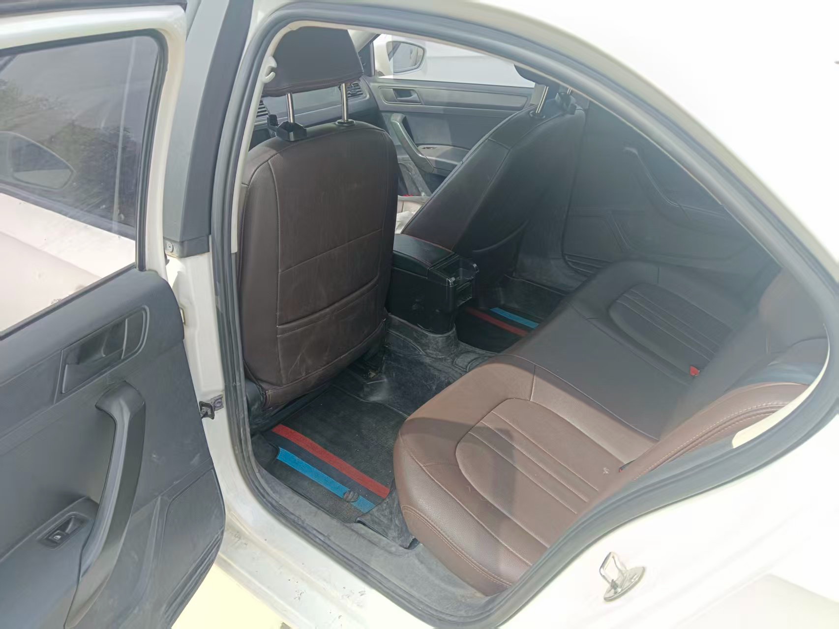 Volkswagen Santana 2015 car image #7