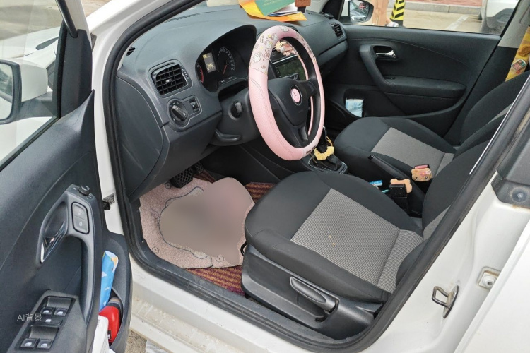Volkswagen Polo 2017 #18 Volkswagen Polo 2017 car image #18