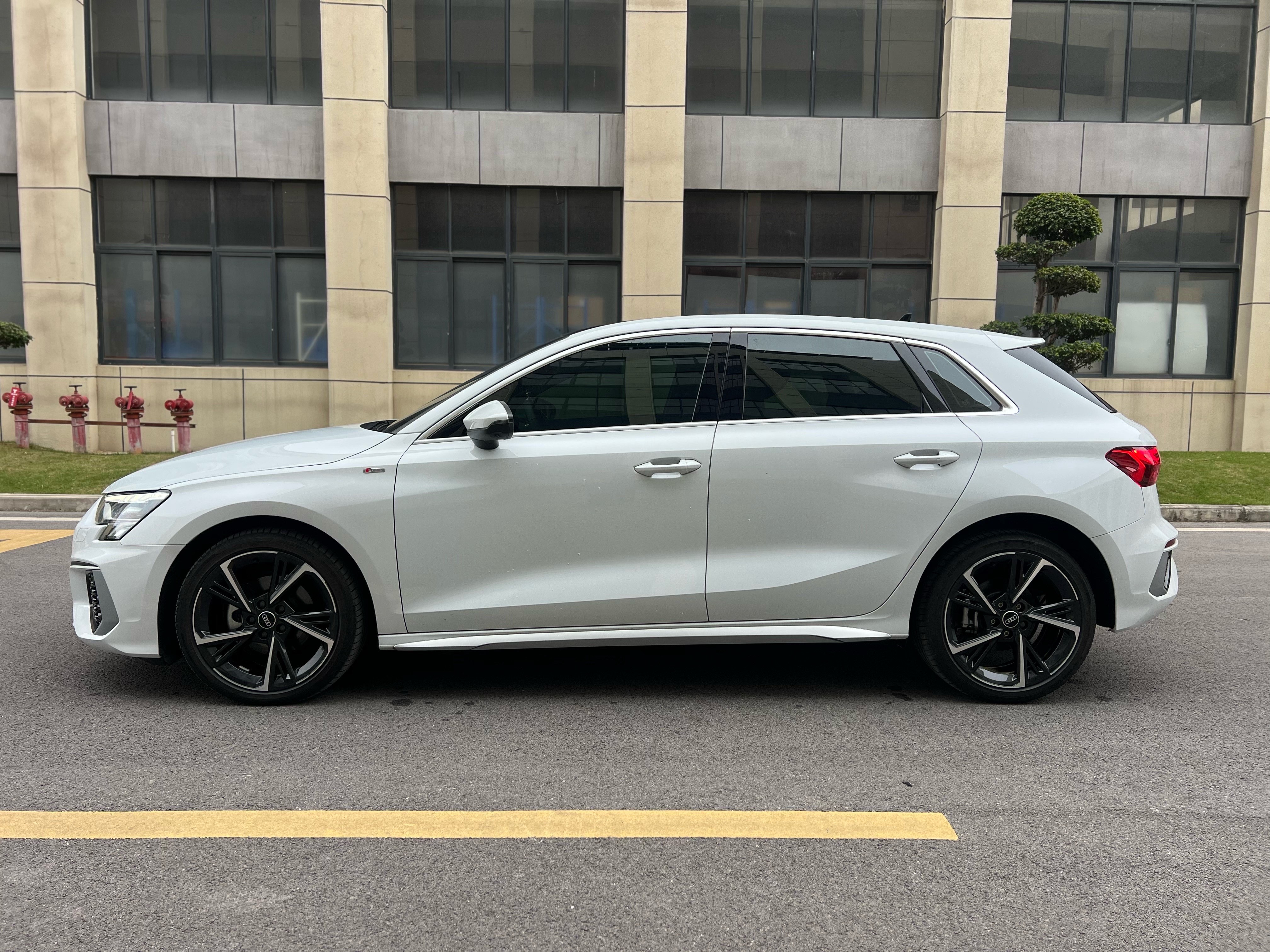Audi A3 2024 car image #6