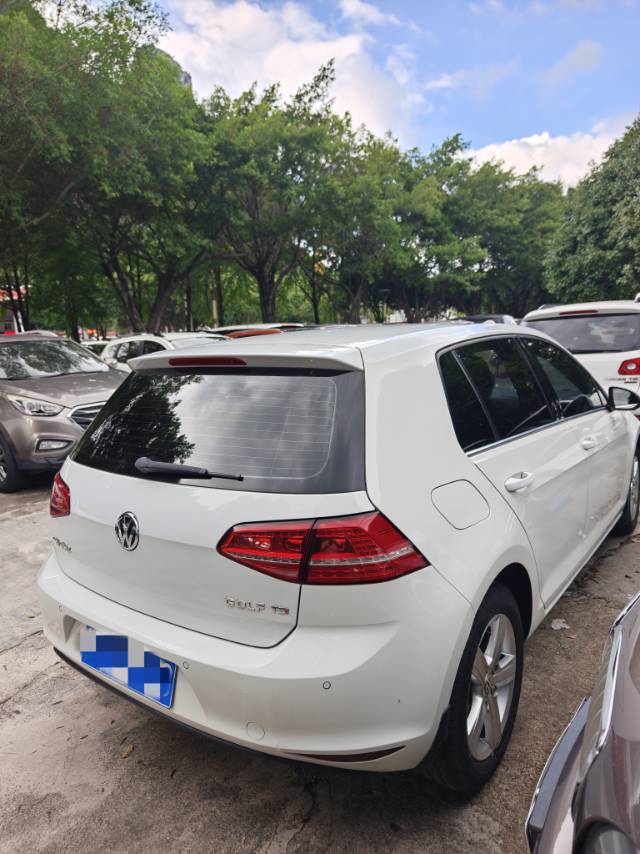 Volkswagen Golf 2015 car image #3