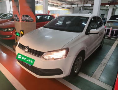 Volkswagen Polo 2016 car image 