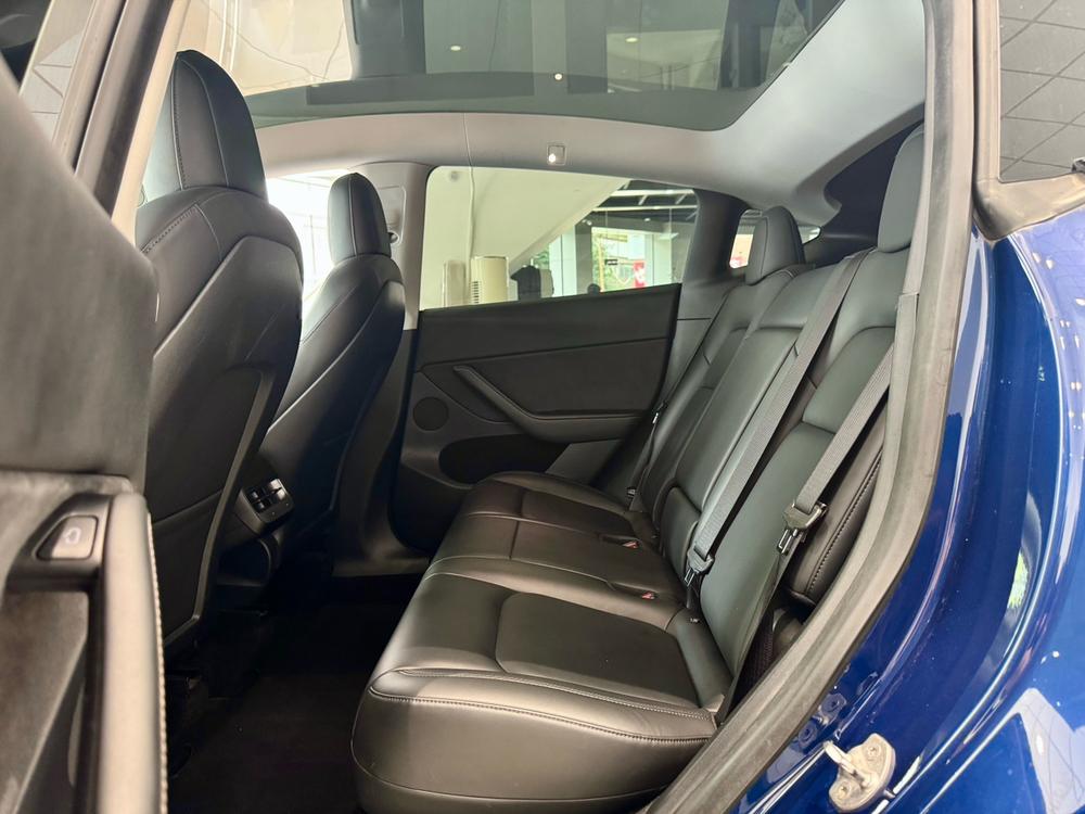 Tesla Model Y 2021 #14 Tesla Model Y 2021 car image #14