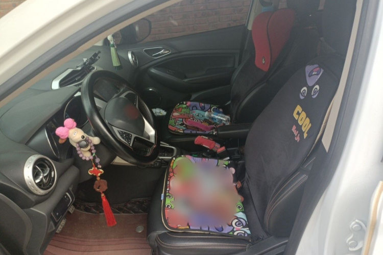 BYD Yuan 2018 #11 BYD Yuan 2018 car image #11