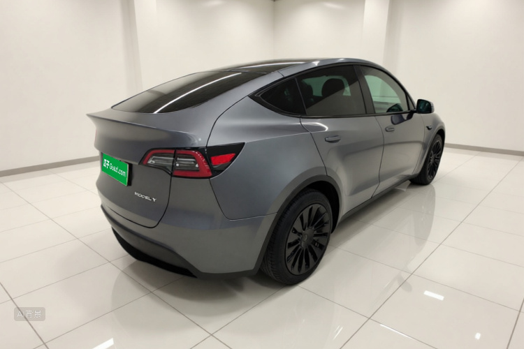 Tesla Model Y 2021 #7 Tesla Model Y 2021 car image #7