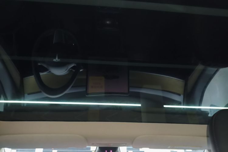 Tesla Model Y 2023 #20 Tesla Model Y 2023 car image #20