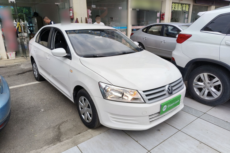 Volkswagen Santana 2015 صورة سيارة #4